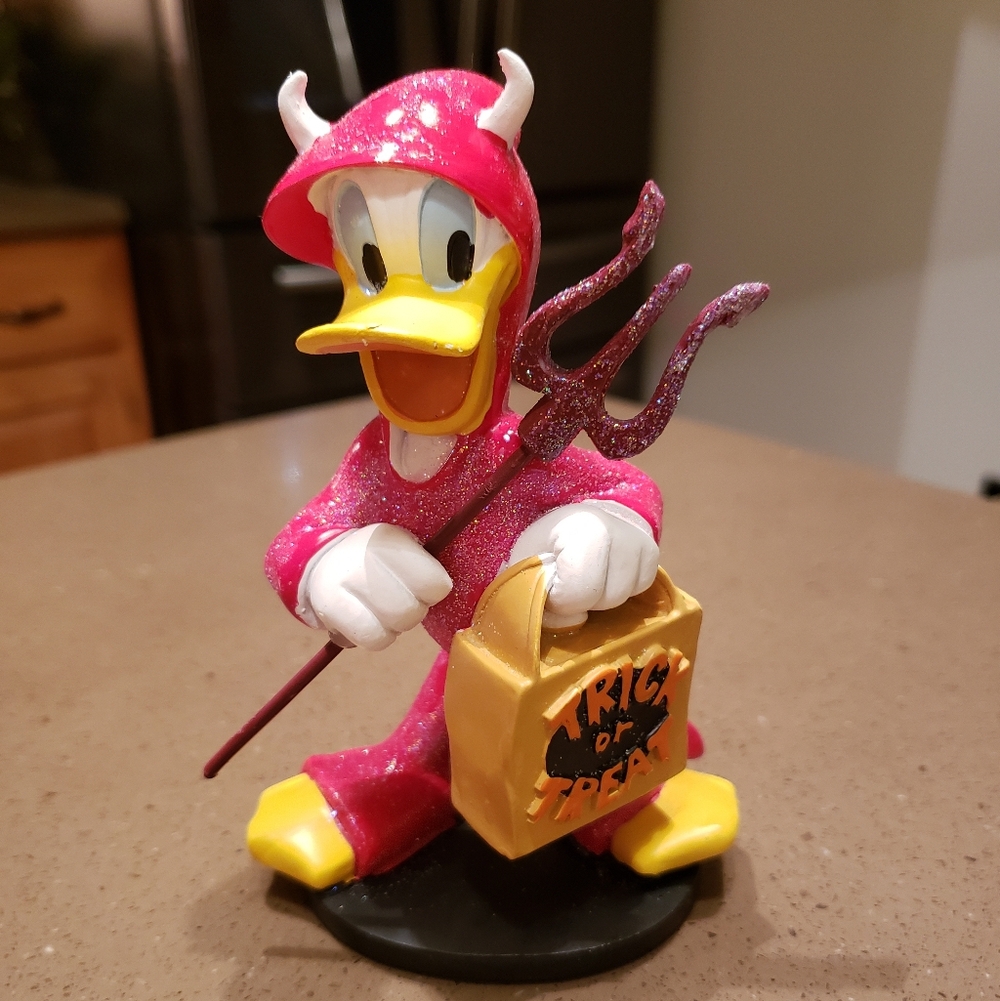 Disney Donald Duck Devil Halloween Figurine